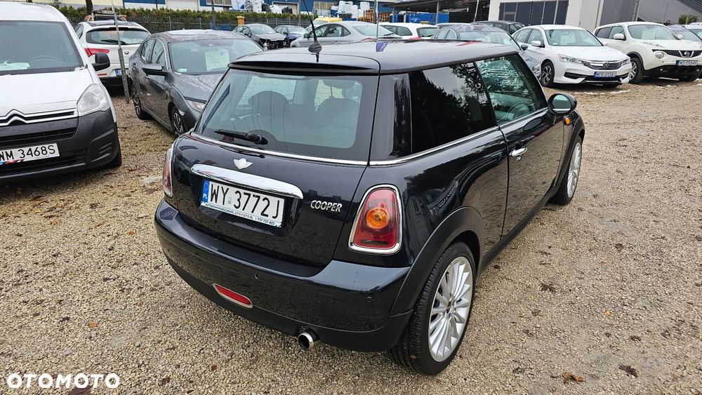 MINI Cooper 50 Camden - 3