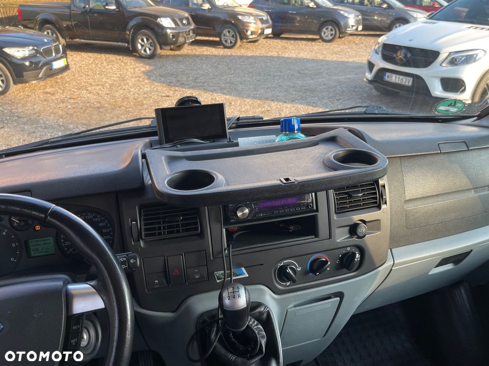 Ford Transit - 9