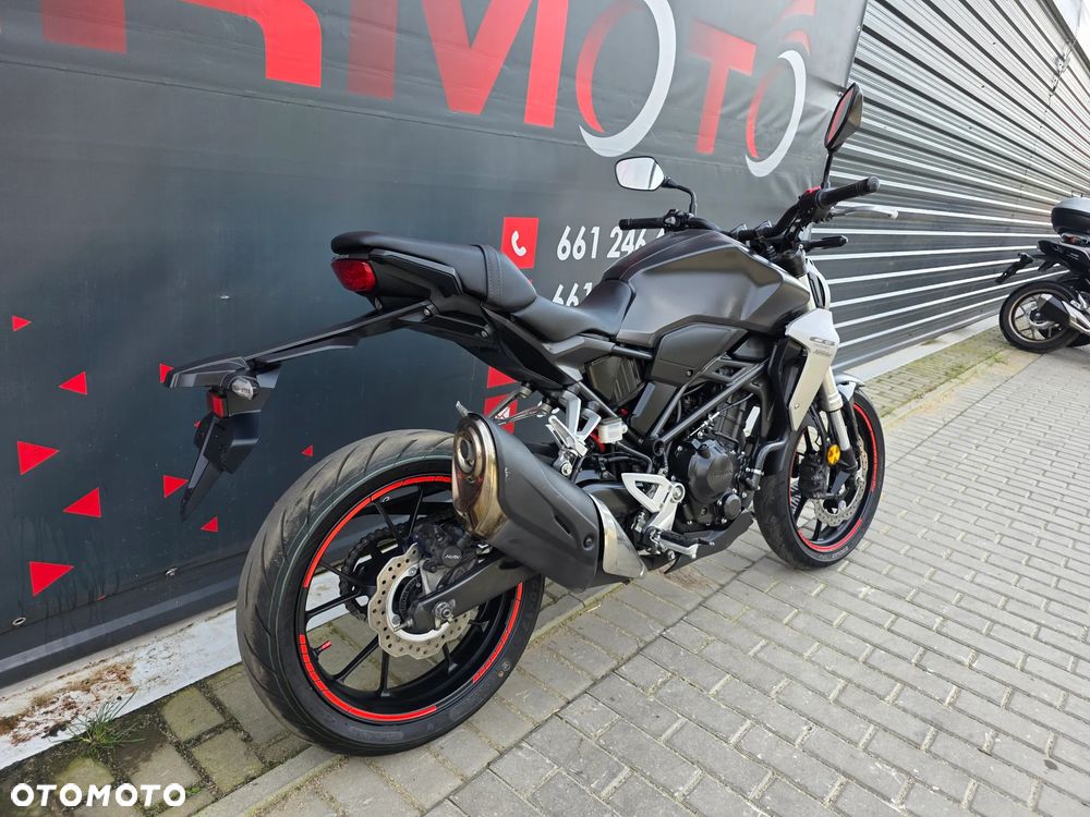Honda CB - 3
