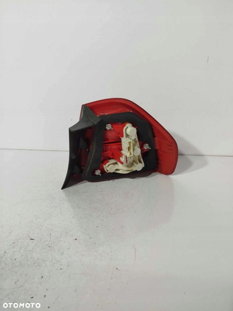 LAMPA LEWA TYLNA TYŁ BMW 3 E90 SEDAN 05-12 - 2