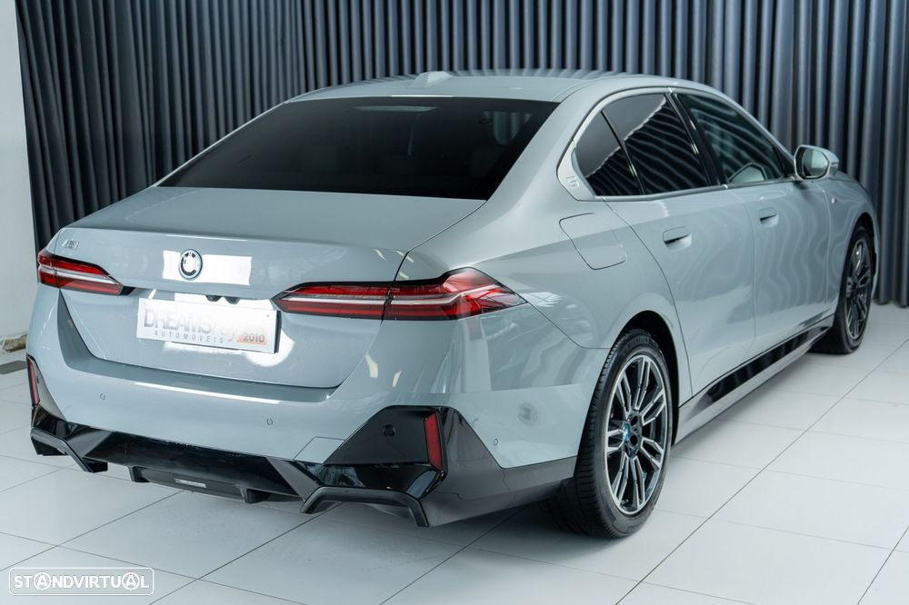 BMW i5 eDrive40 Pack Desportivo M - 4