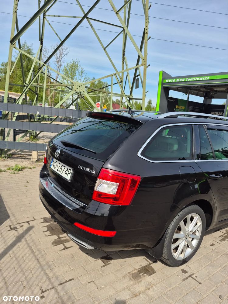 Skoda Octavia 2.0 TDI Elegance DSG - 3