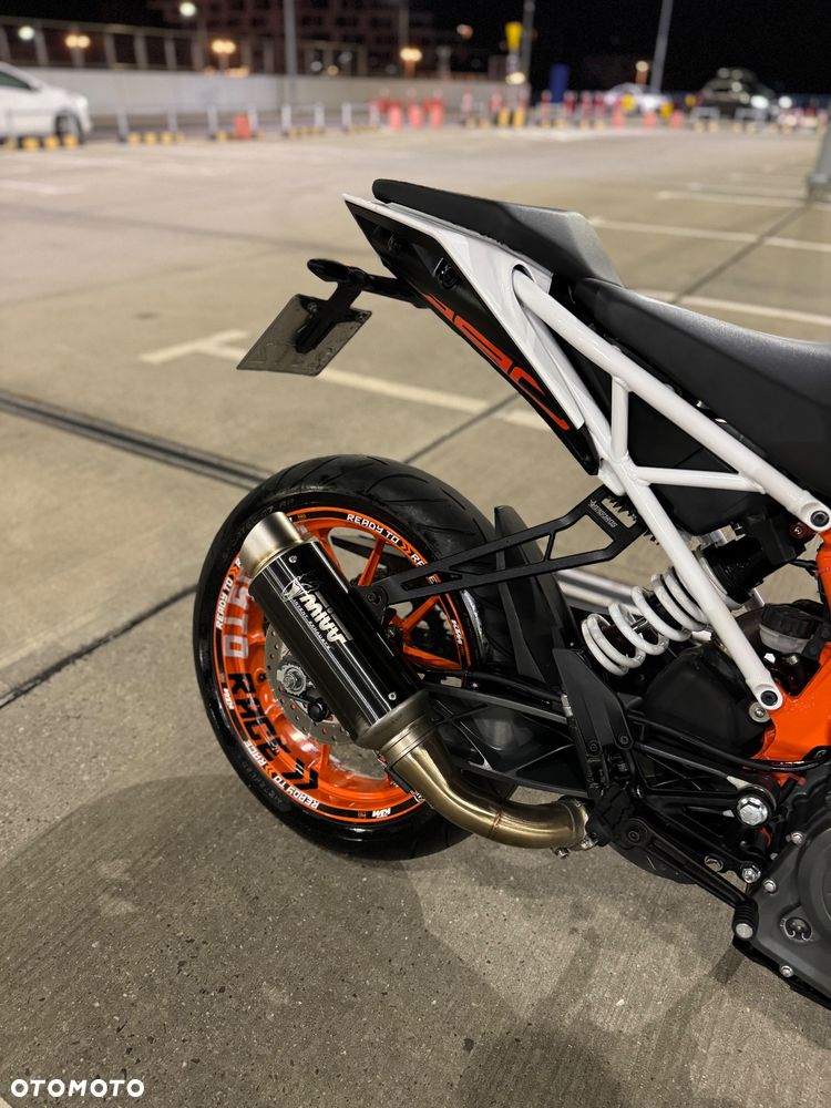 KTM Duke 390 - 4