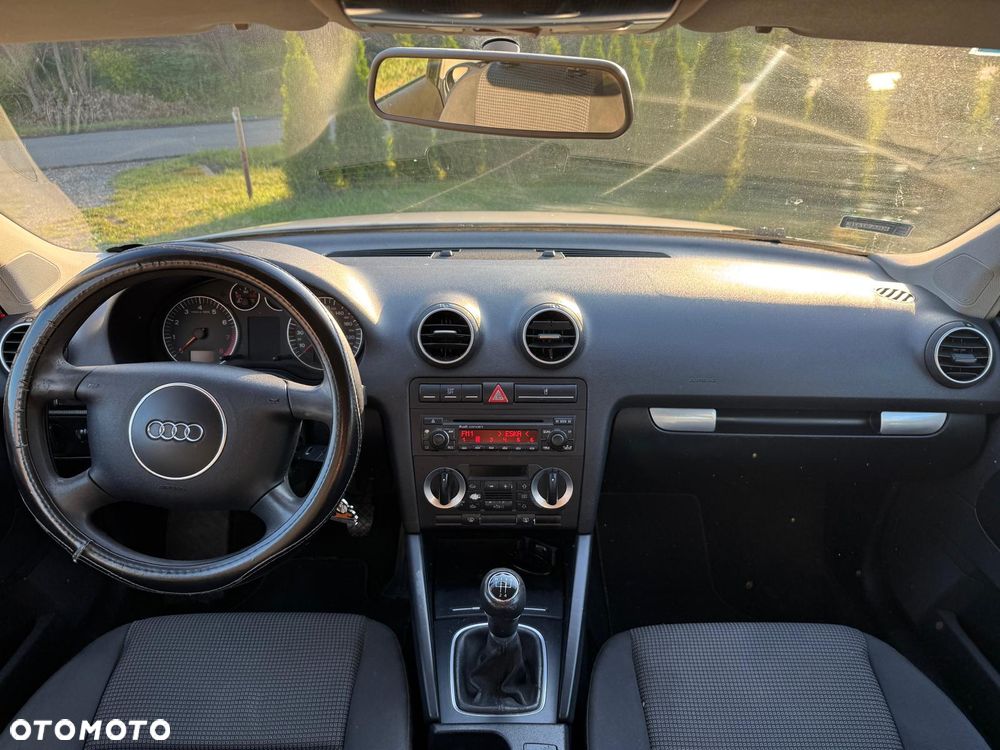 Audi A3 3-drzwiowe 1.6 Attraction - 6