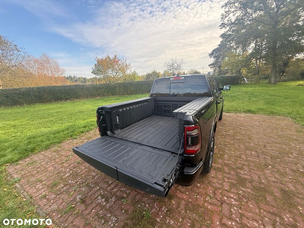 RAM 1500 5.7 Crew Cab Shortbed Limited Black - 10