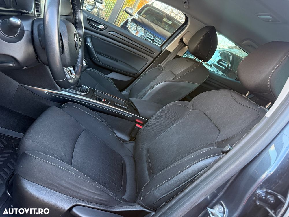 Renault Megane BLUE dCi 115 LIMITED - 6