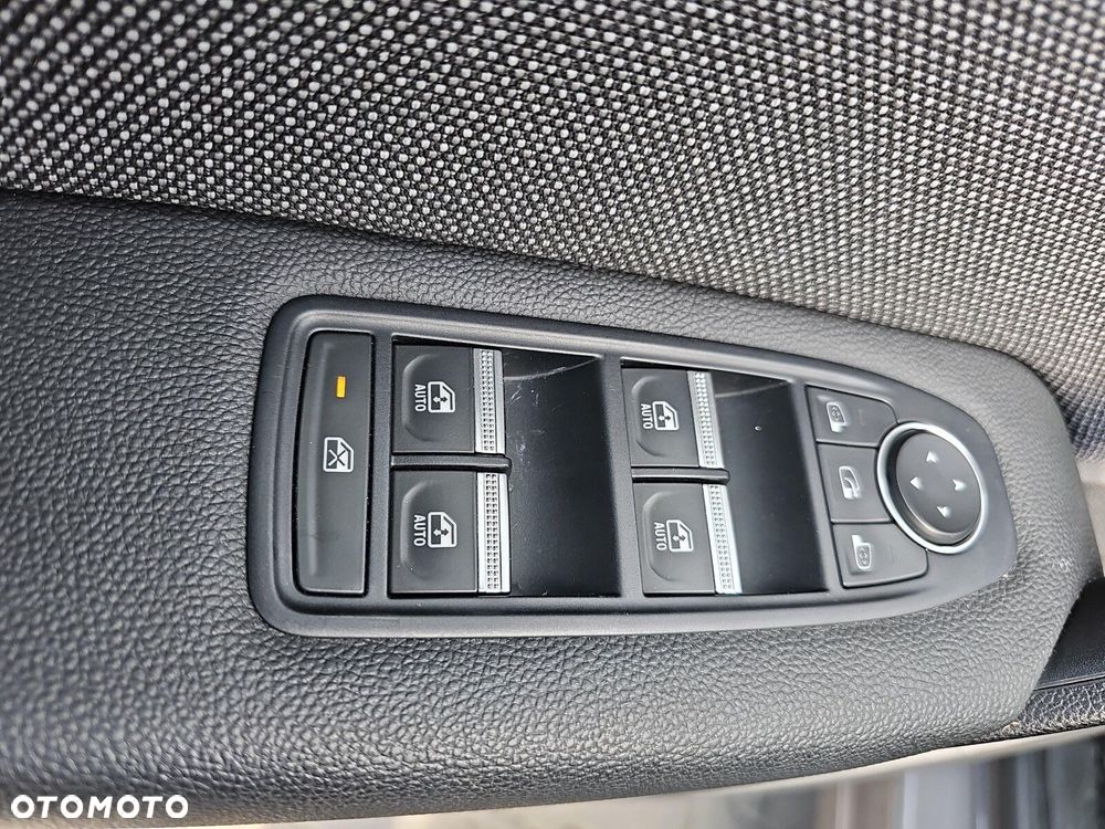 Renault Captur 1.0 TCe Techno - 27