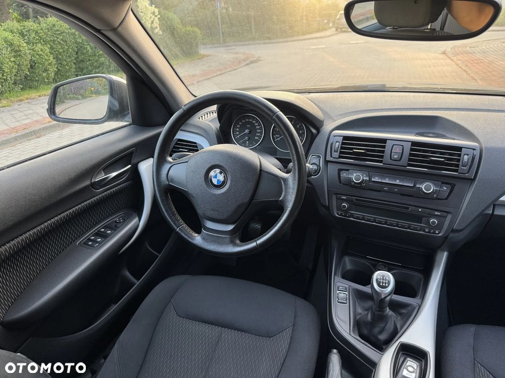 BMW Seria 1 - 37