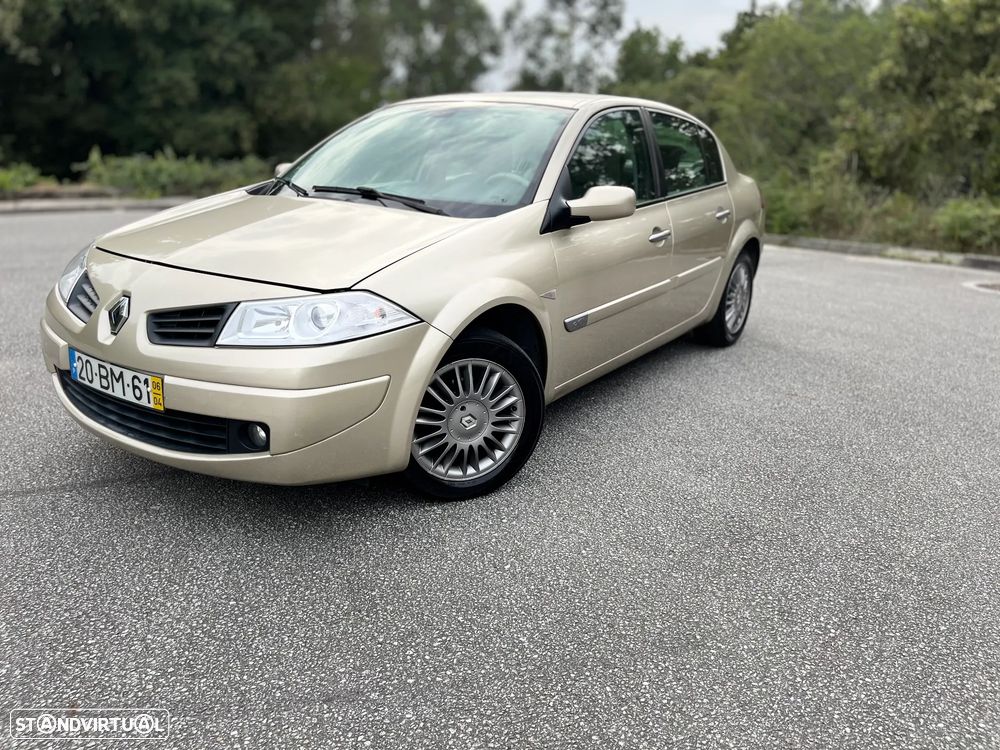 Renault Mégane 1.5 dCi Dynamique Luxe - 1