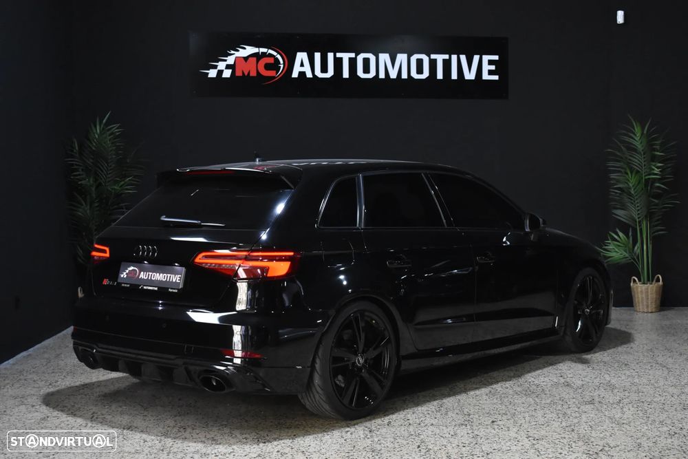 Audi RS3 Sportback 2.5 TFSI quattro S tronic - 4