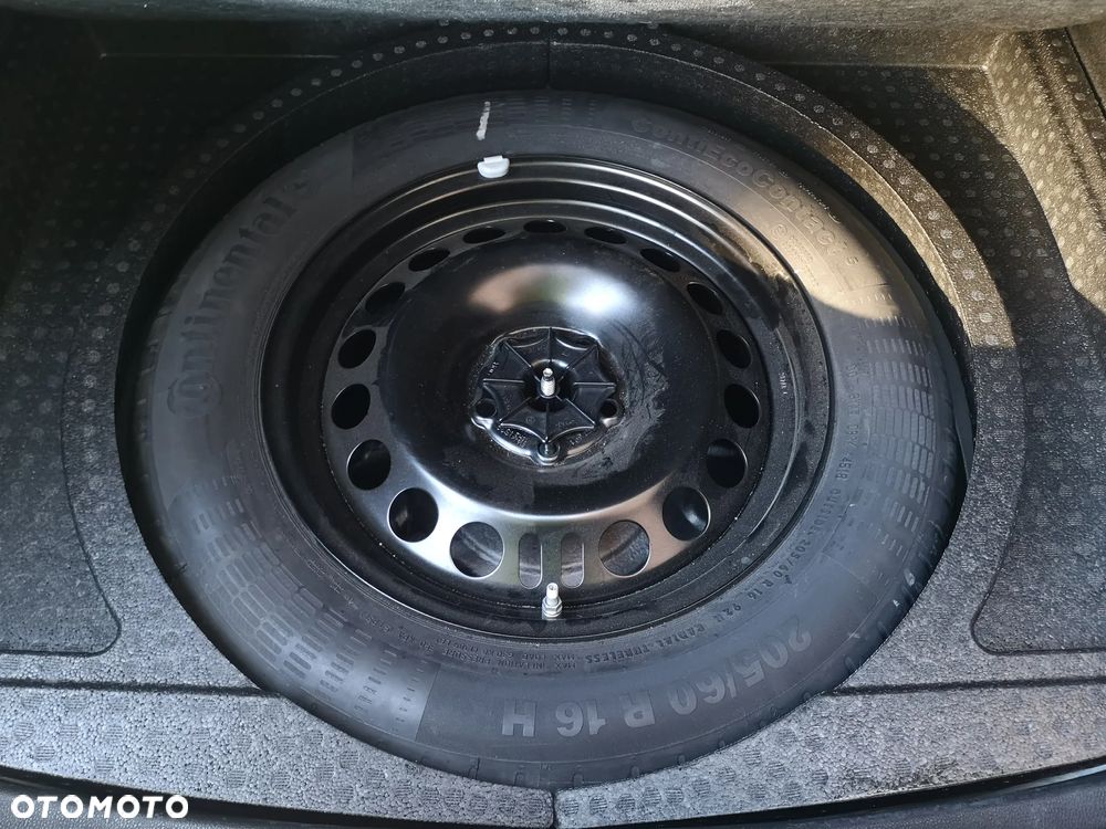 Opel Astra 1.4 T Enjoy - 29