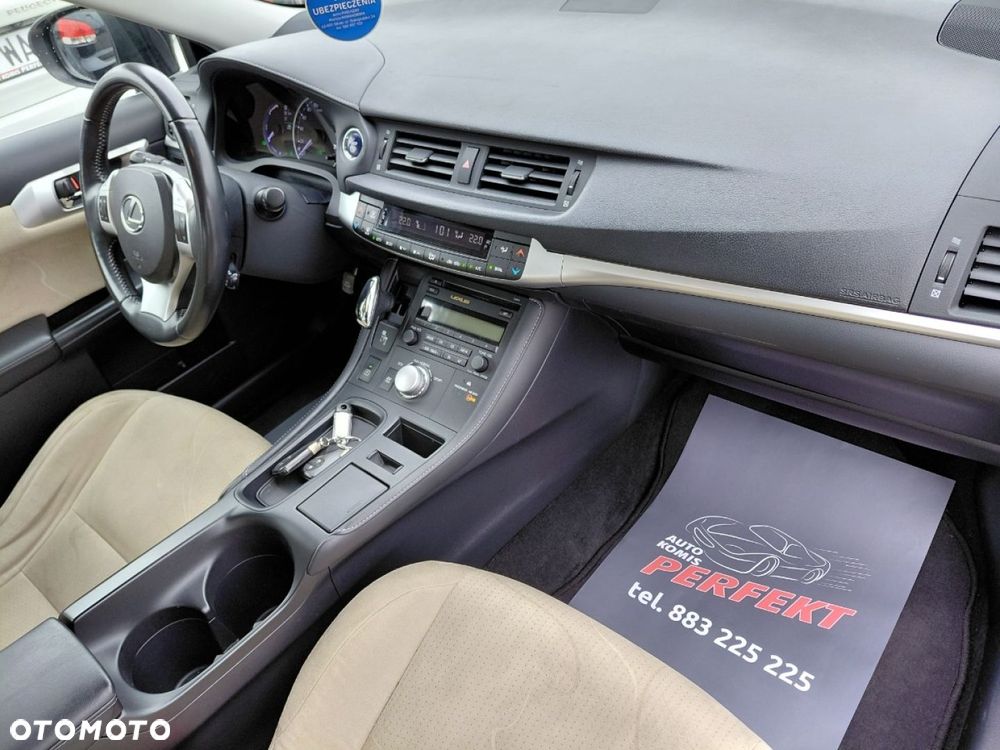 Lexus CT - 14
