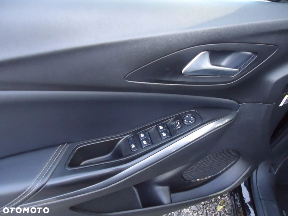 Opel Grandland X 1.5 D Start/Stop Color Line - 10