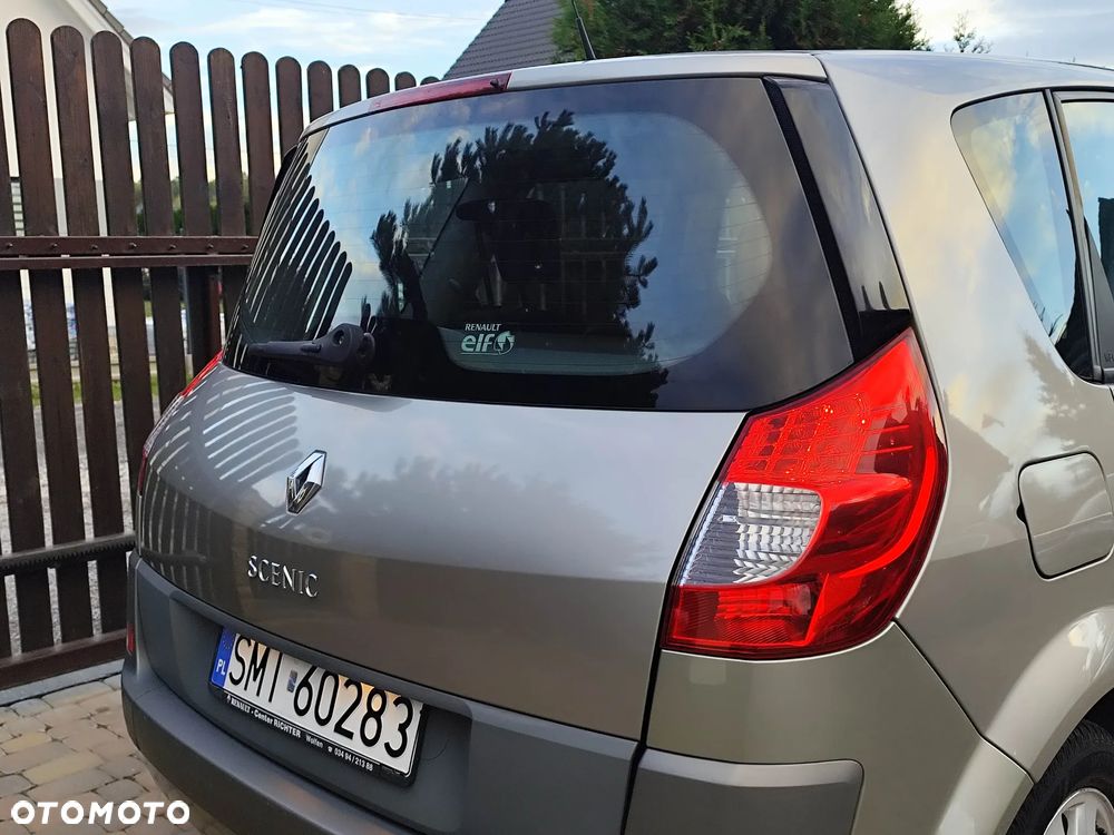 Renault Scenic 1.6 16V Confort Expression - 20