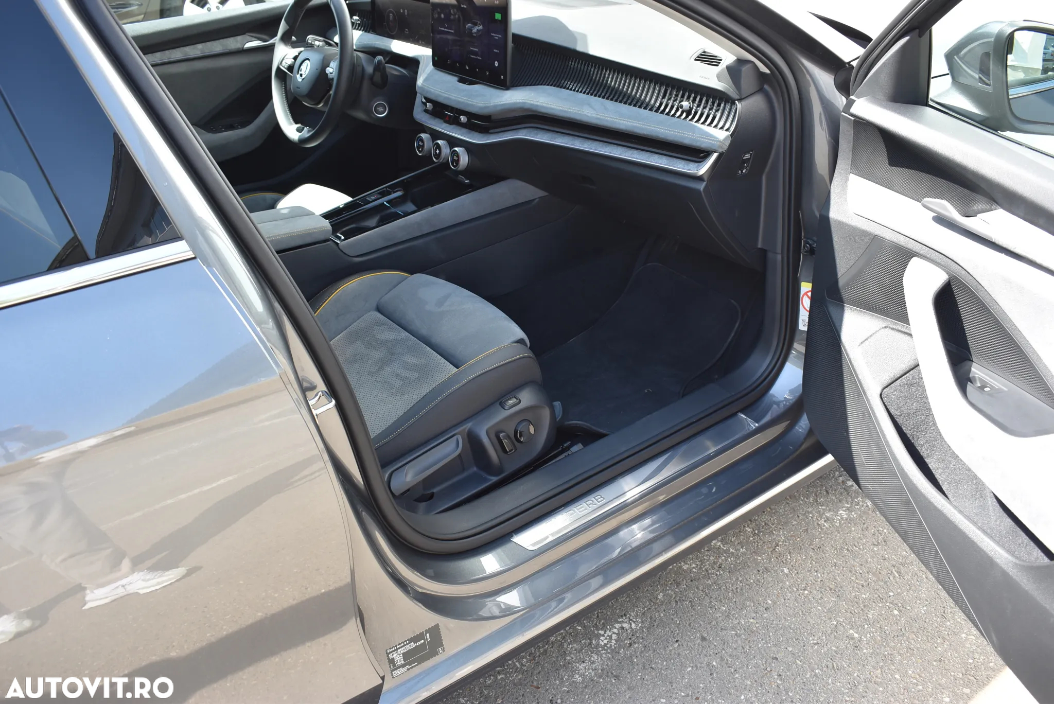 Skoda Superb 2.0 TDI 4X4 DSG Style - 22