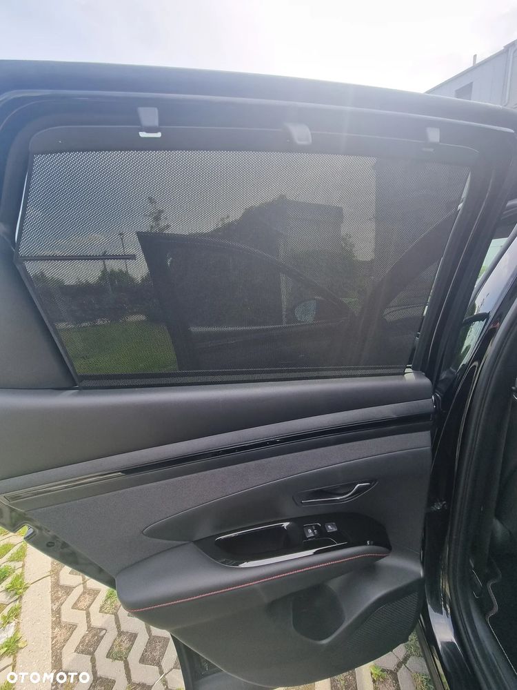 Hyundai Tucson 1.6 T-GDi PHEV Executive N Line 4WD - 16