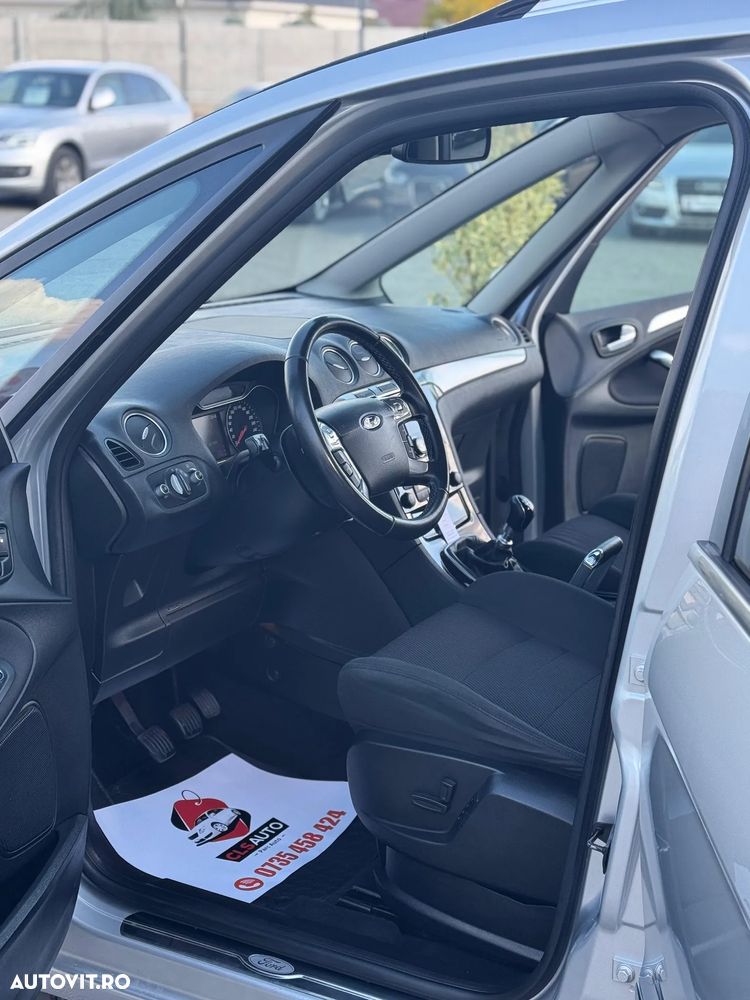 Ford Galaxy 2.0 TDCi Titanium - 16