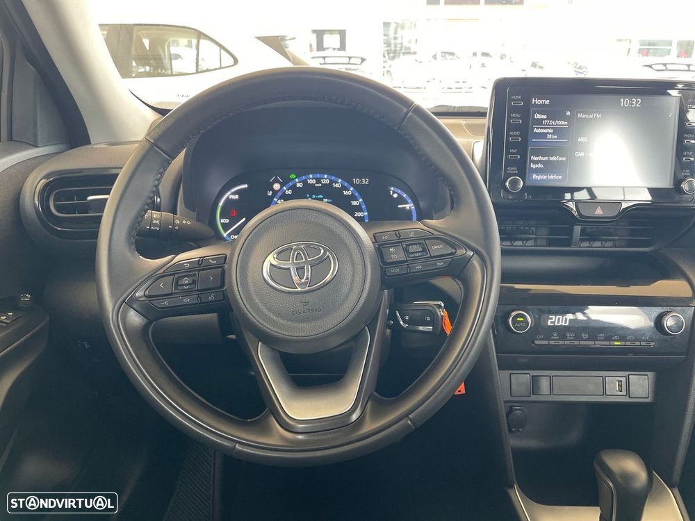 Toyota Yaris Cross 1.5 HDF Comfort Plus - 18