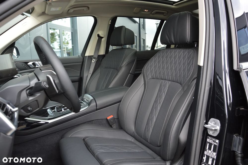 BMW X7 xDrive40d - 16