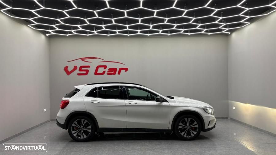 Mercedes-Benz GLA 220 CDI Urban 4-Matic - 27