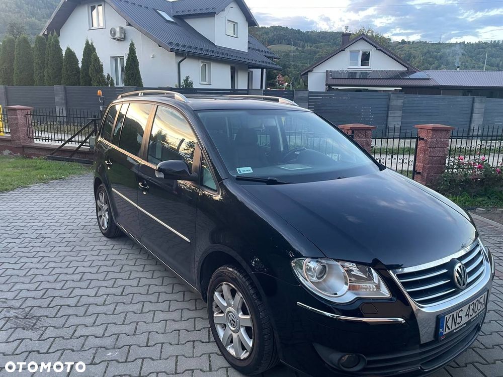 Volkswagen Touran - 2