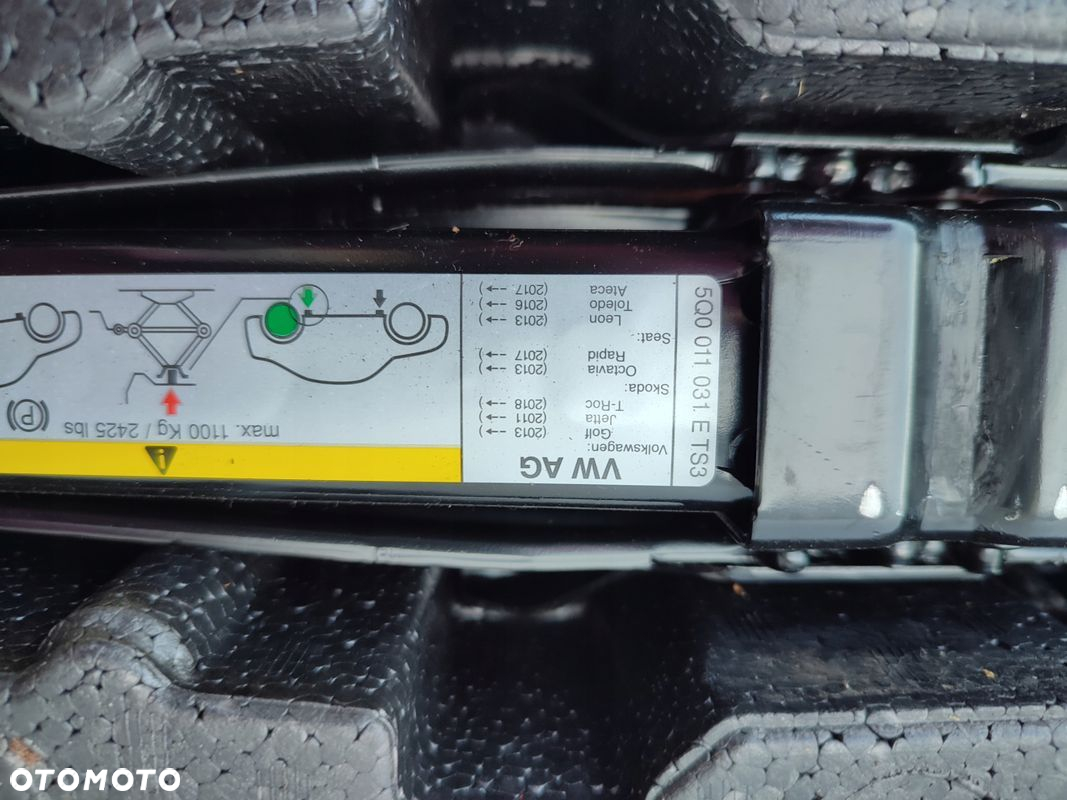 Lewarek ucho klucz zestaw SEAT LEON III LIFT KOMBI ORYGINAŁ 5Q0011031E - 5