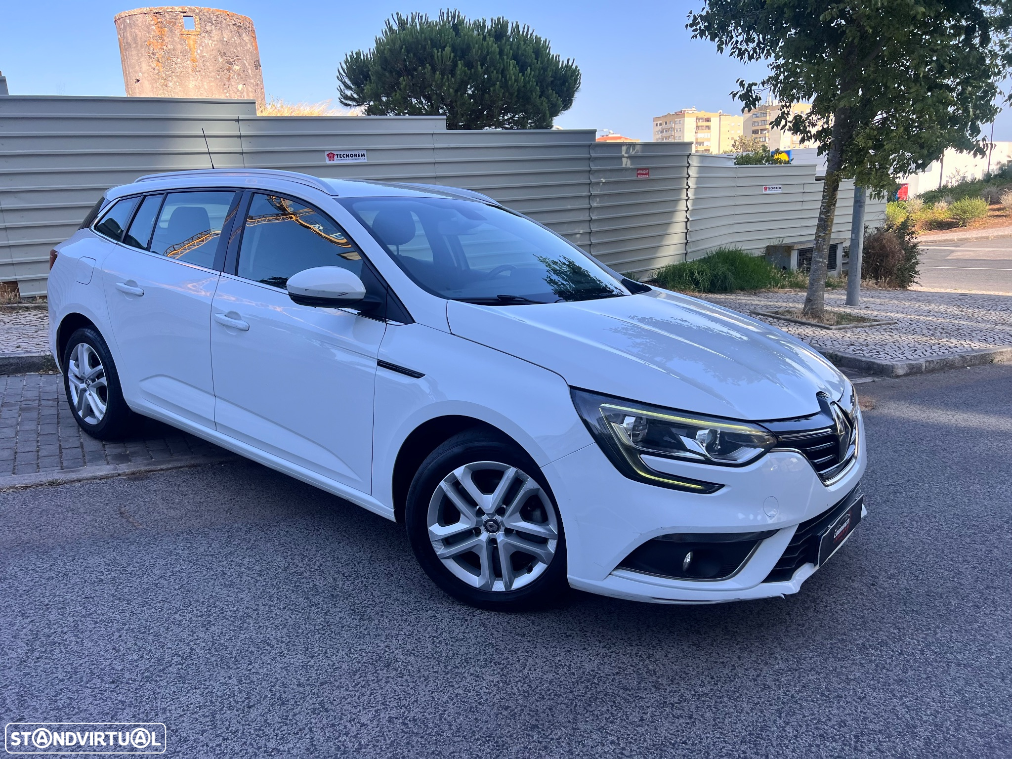 Renault Mégane Sport Tourer 1.5 Blue dCi Limited - 3