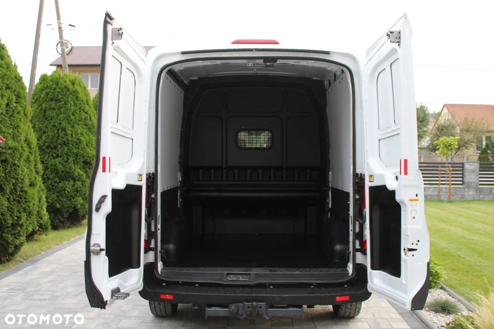 Ford Transit - 18