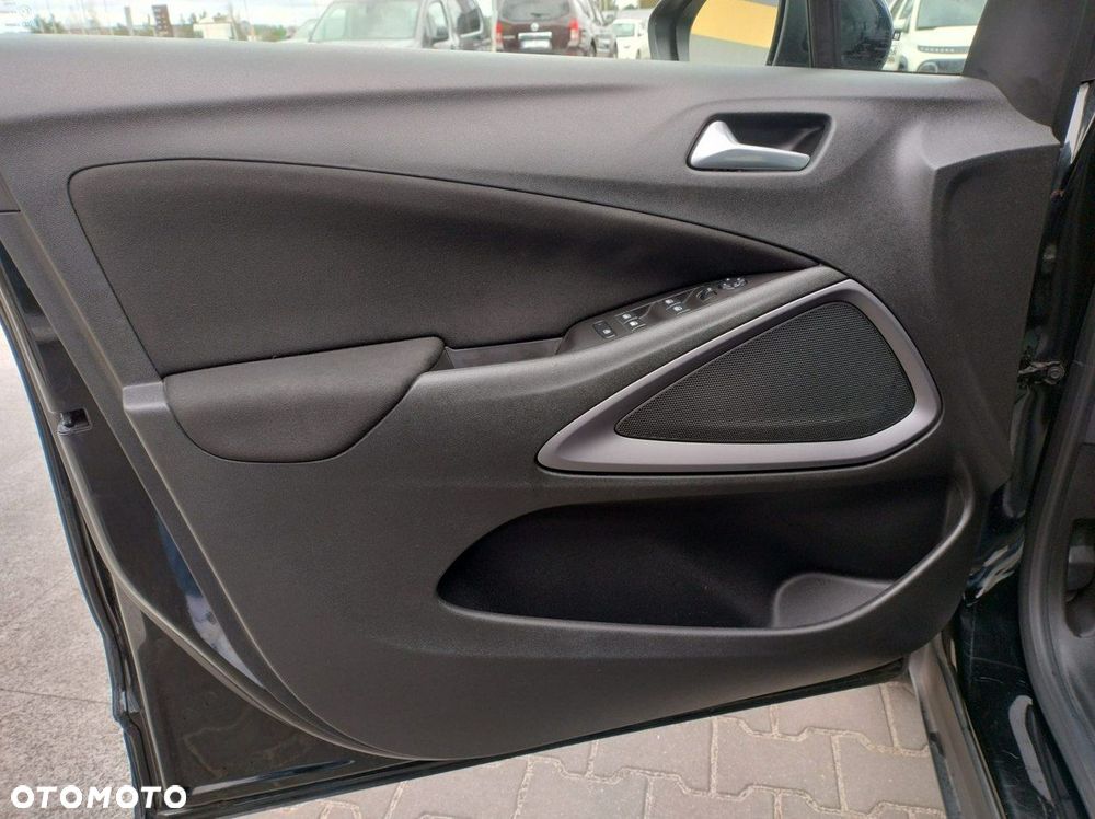 Opel Crossland - 13