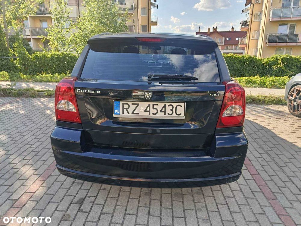 Dodge Caliber - 7