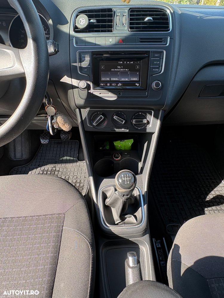 Volkswagen Polo - 7