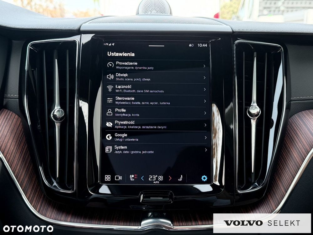 Volvo XC 60 - 33