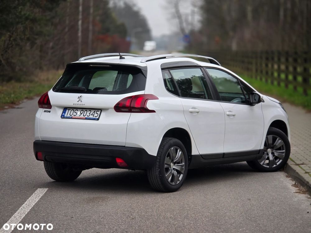Peugeot 2008 BlueHDi 100 STOP & START Style - 4
