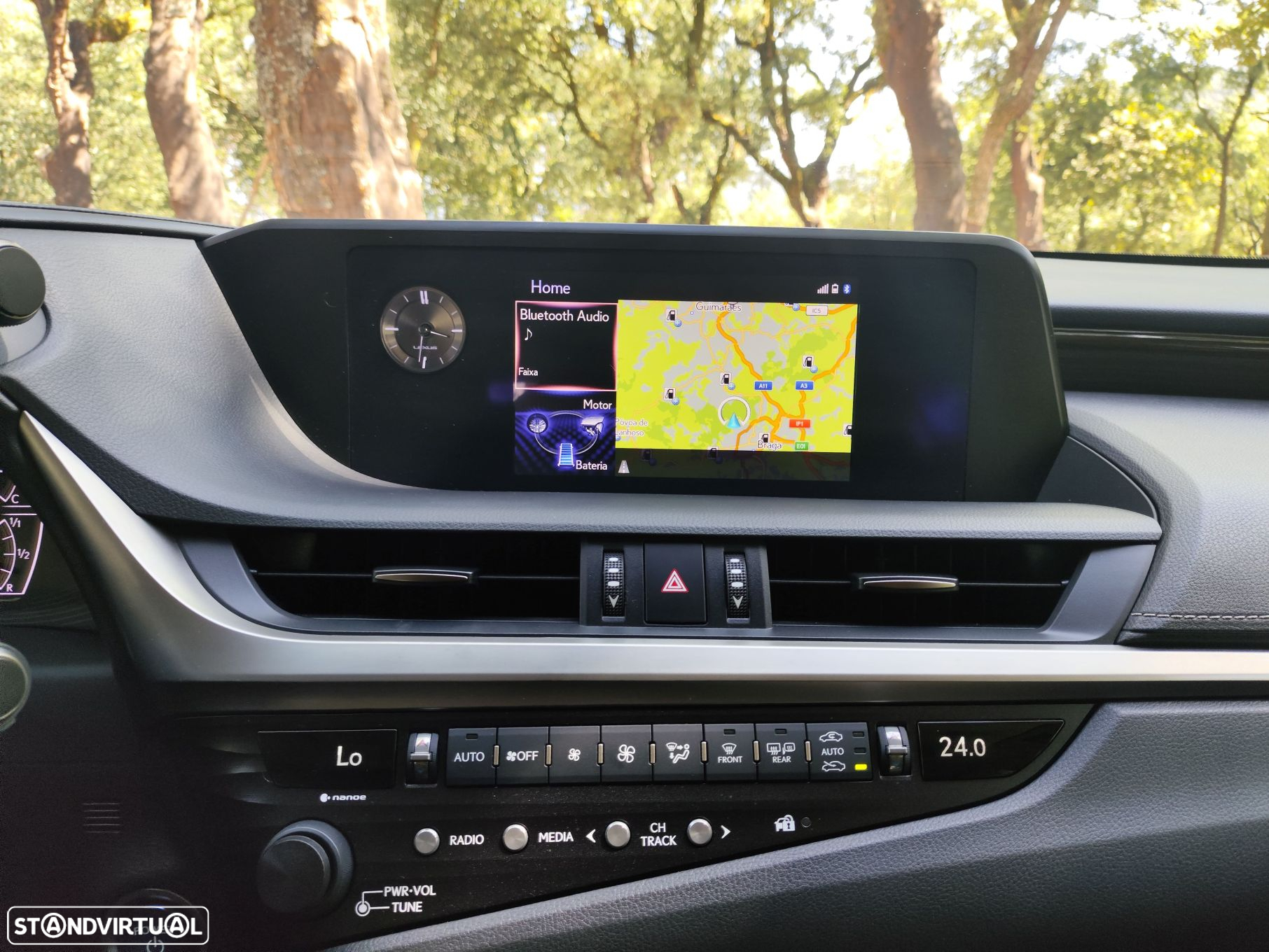 Lexus ES 300h Executive+ - 11