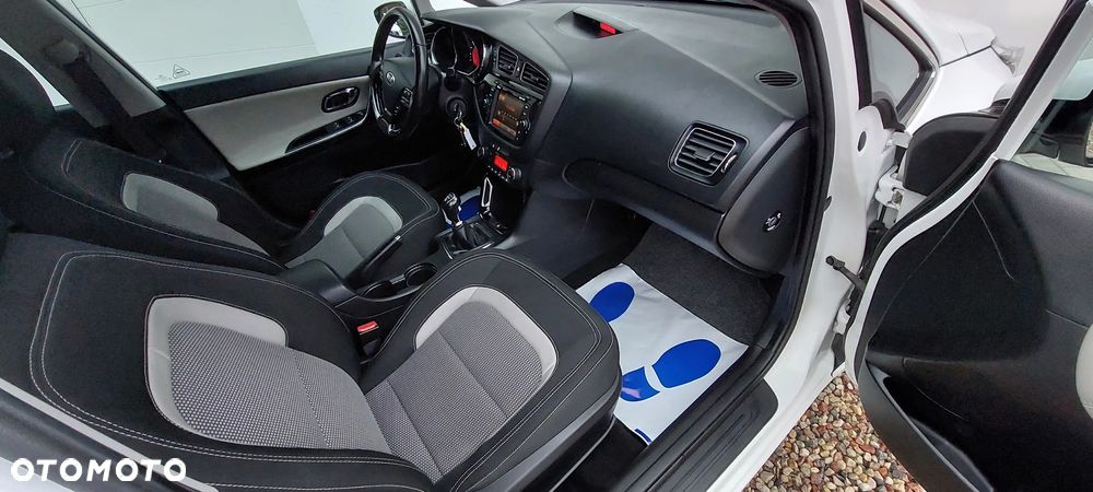 Kia Ceed 1.4 CVVT ISG Spirit - 29