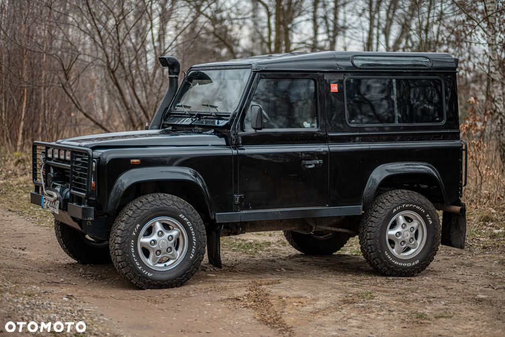 Land Rover Defender - 31