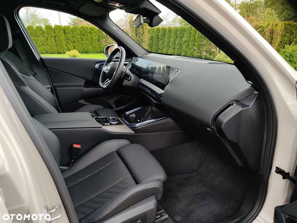 BMW X3 xDrive20 mHEV - 23