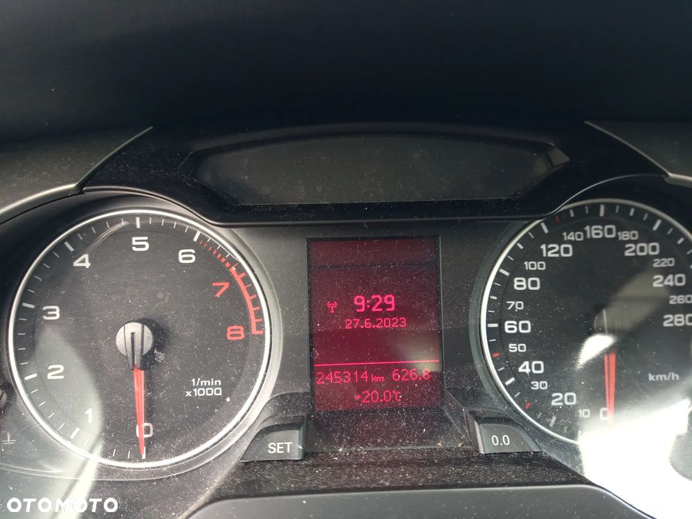Audi A4 B8 1.8 zegar licznik 8K0920900A - 1