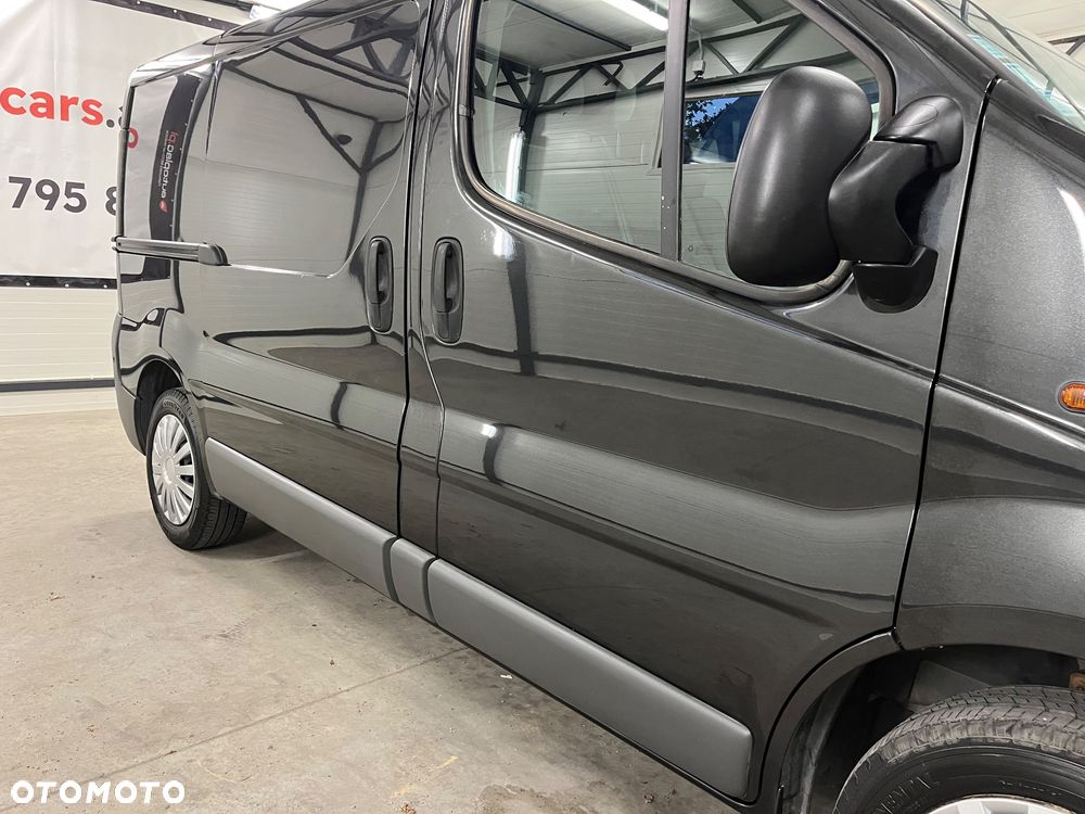 Opel Vivaro - 27