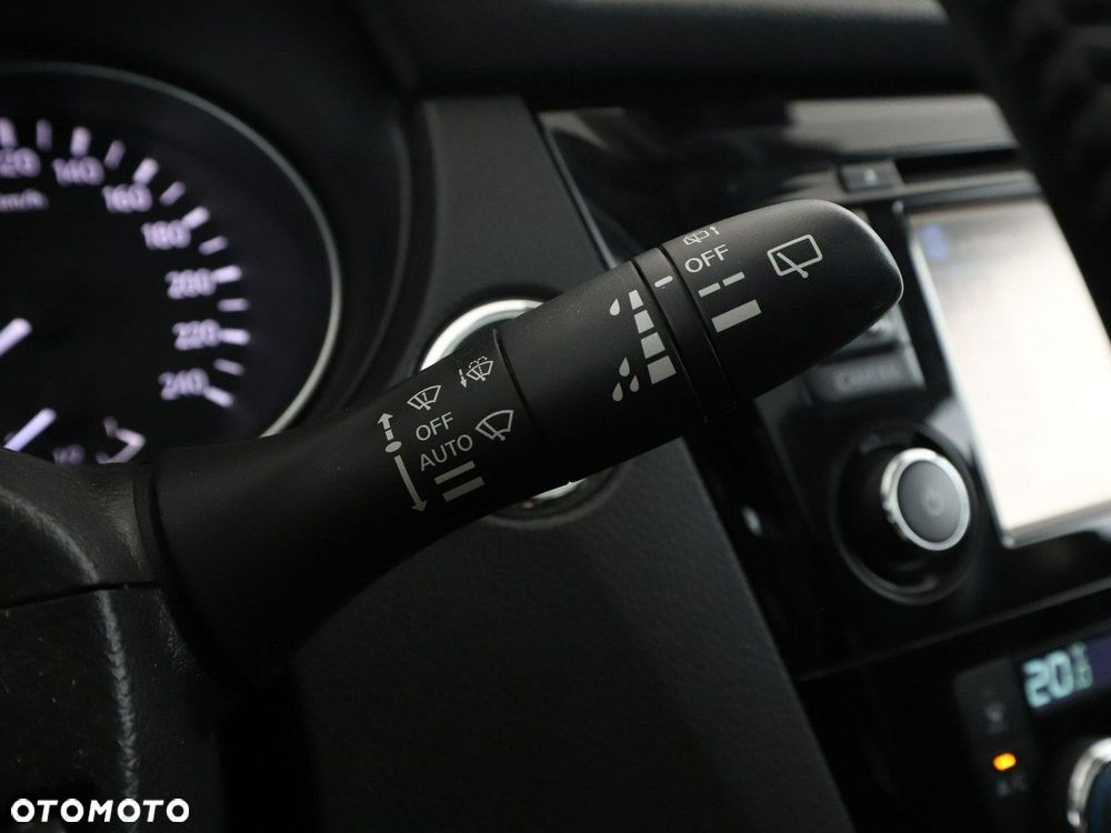 Nissan Qashqai 1.6 DCi N-Connecta - 31