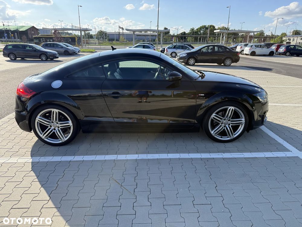 Audi TT Coupé 2.0 TDI Quattro - 25