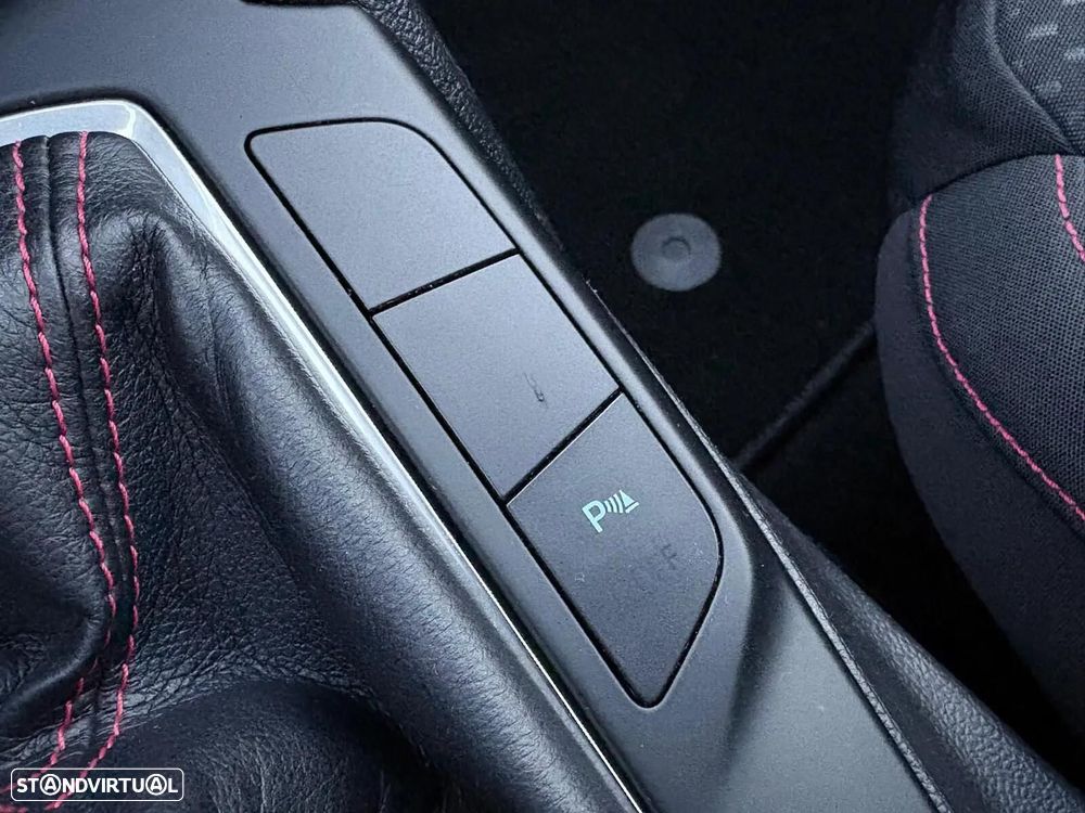 Ford Focus SW 1.0 EcoBoost ST-Line - 55
