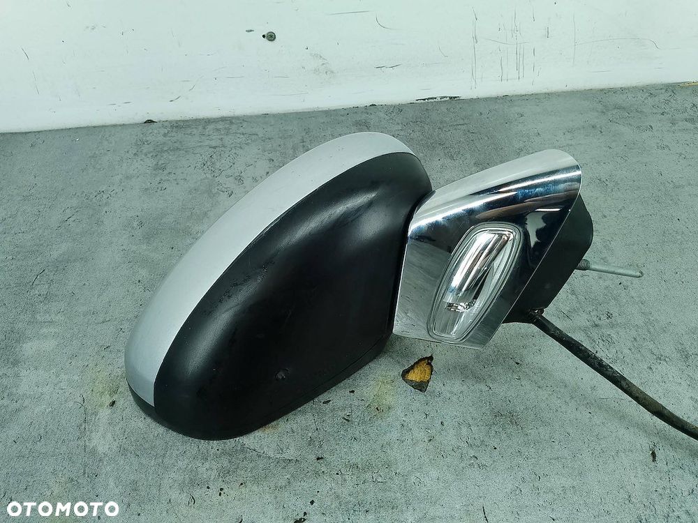 LUSTERKO PRAWE CITROEN C3 II E20207156  A081275 EZR - 5