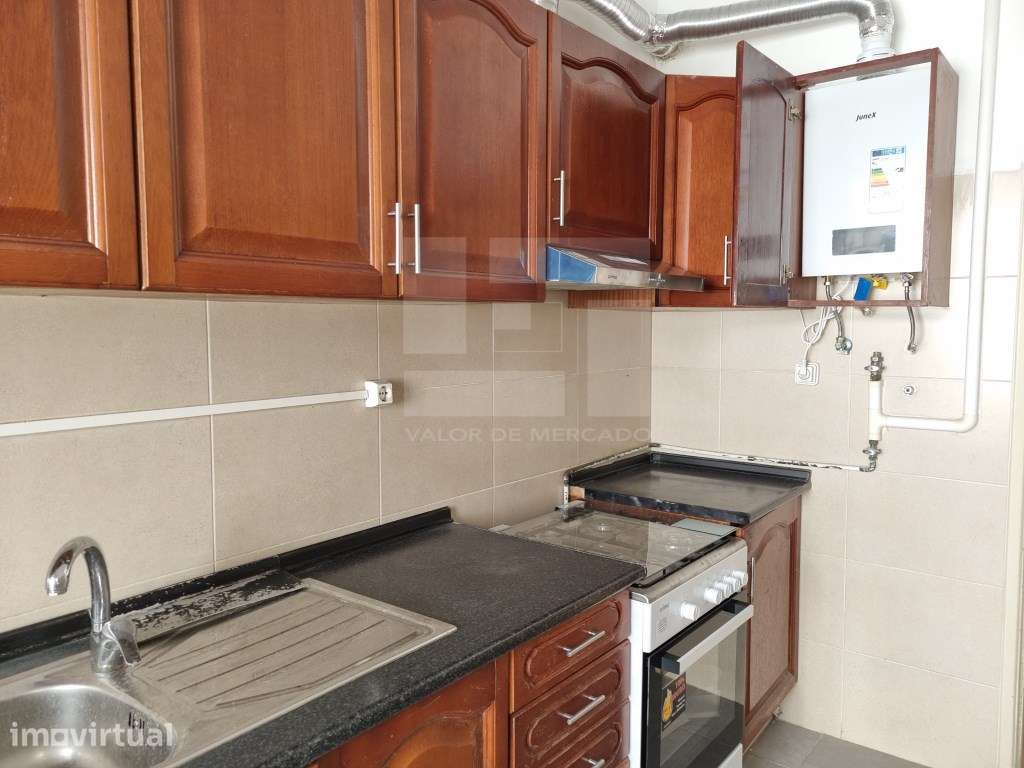 Apartamento T3 usado para venda em Mina de Água, Amadora. - Grande imagem: 3/31