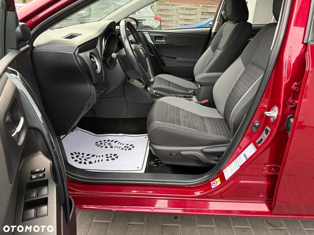 Toyota Auris Hybrid 135 Premium - 18