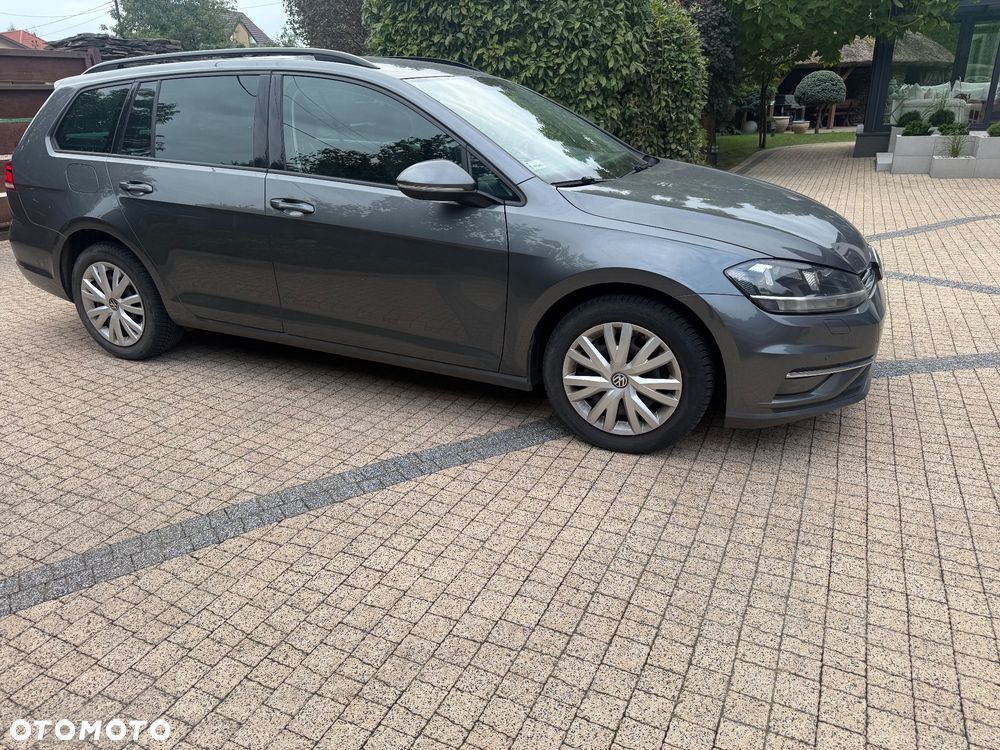 Volkswagen Golf - 8