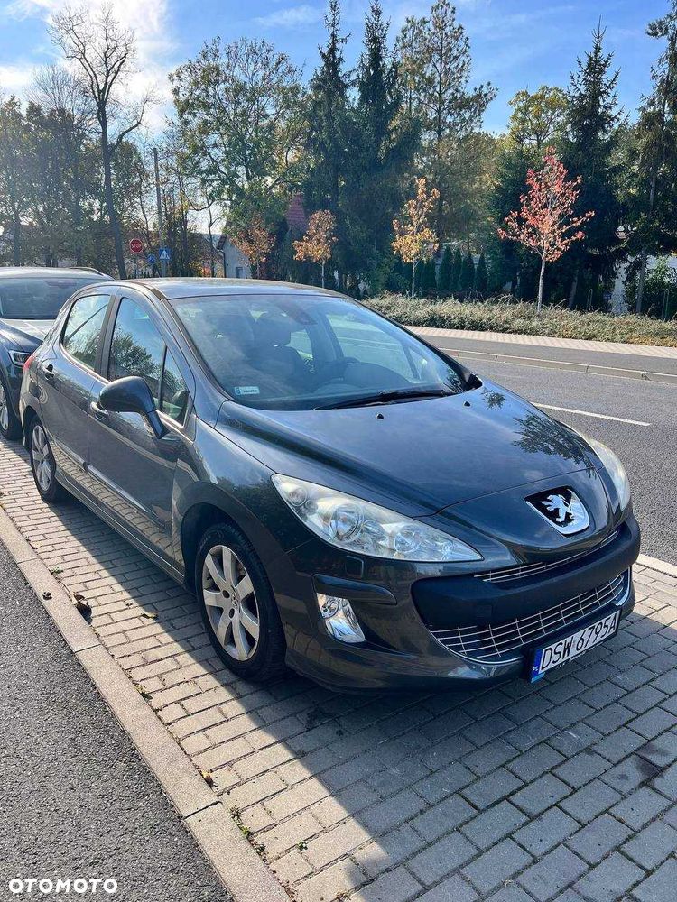 Peugeot 308 - 1