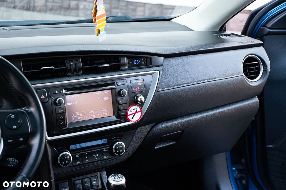 Toyota Auris 2.0 D-4D Executive - 35