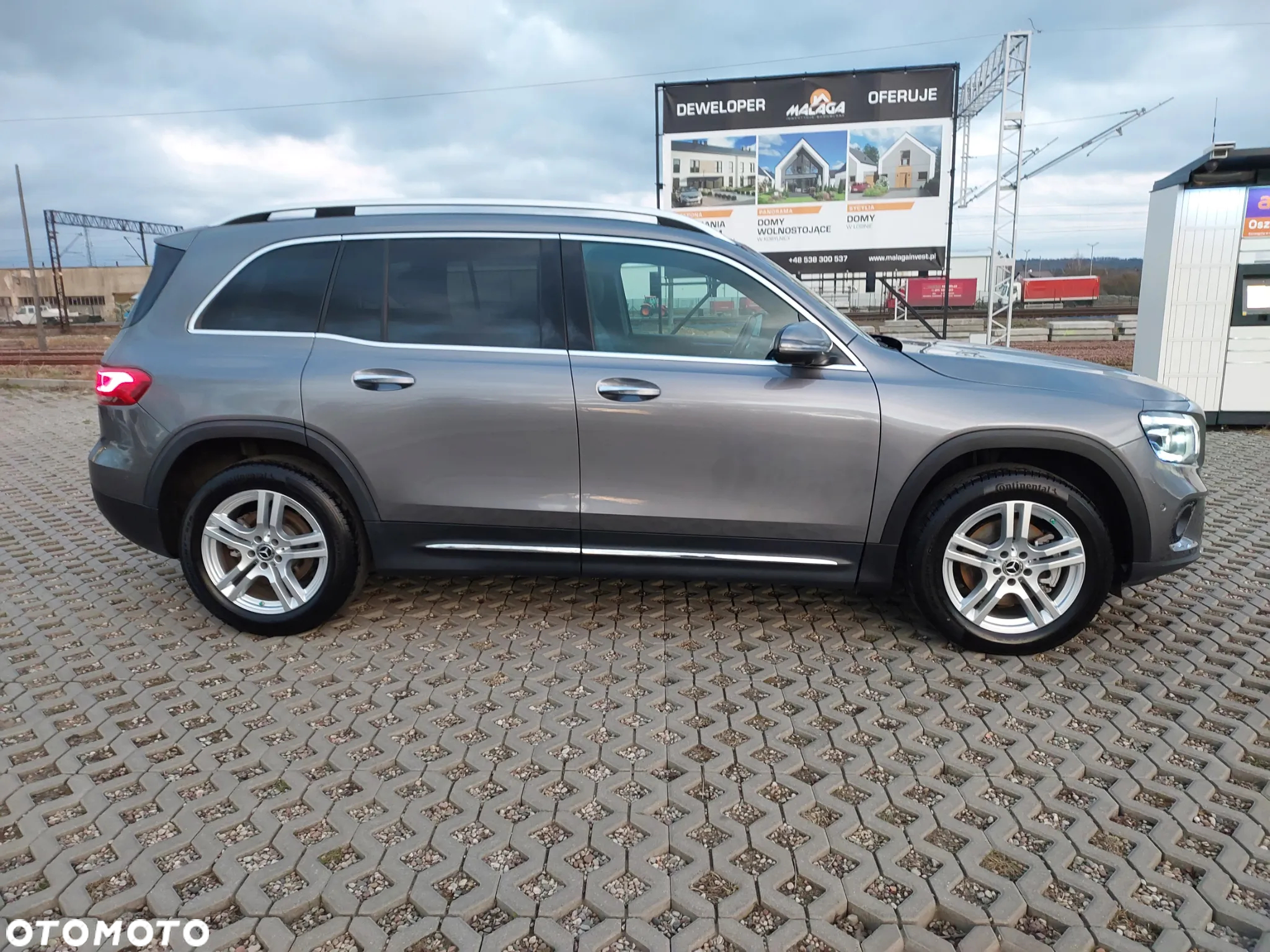 Mercedes-Benz GLB 250 4-Matic 8G-DCT - 2
