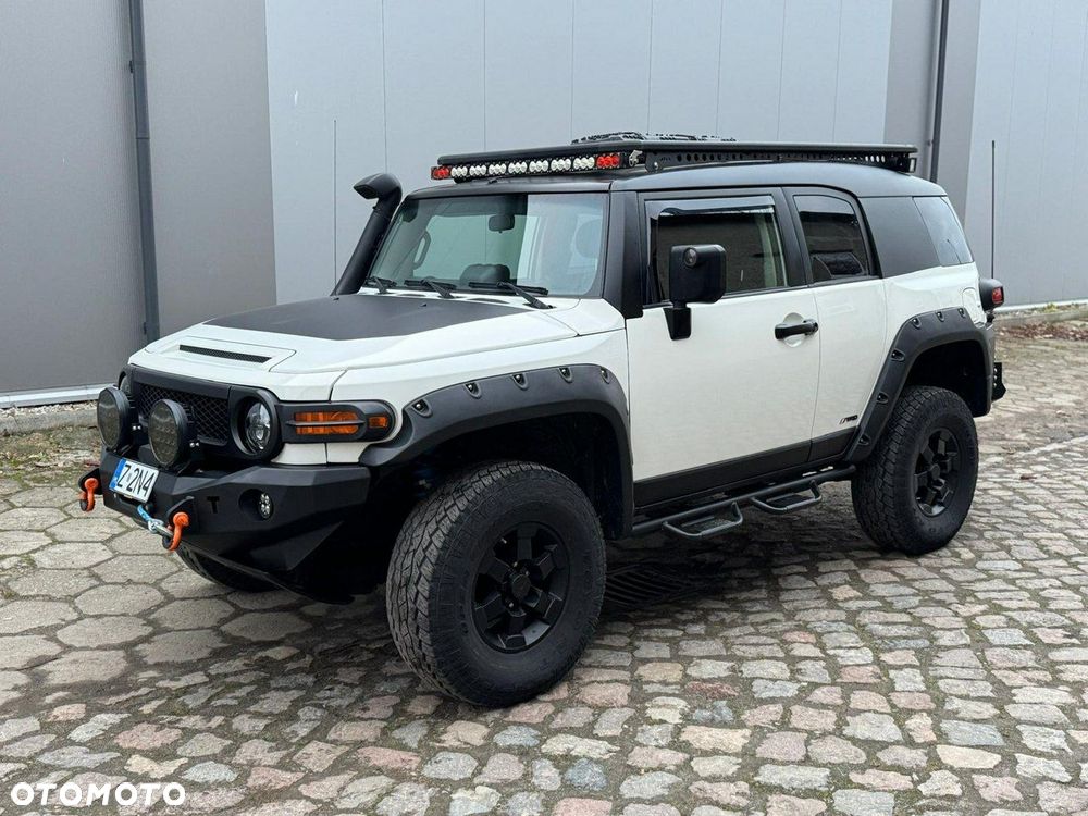 Toyota FJ - 1